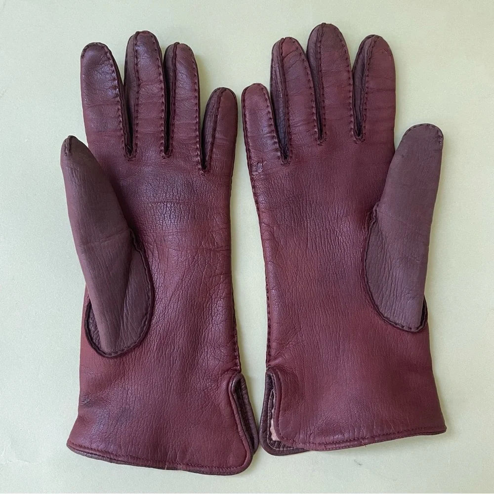 Vintage brown leather gloves with cotton lining